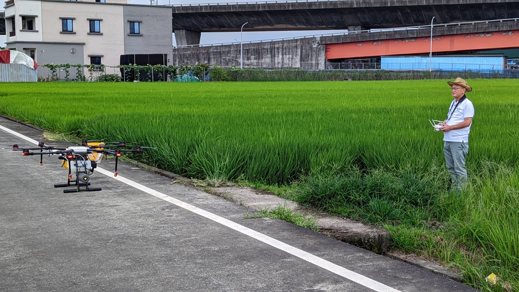 宜大成立飛魚隊 以無人機發展低碳農業